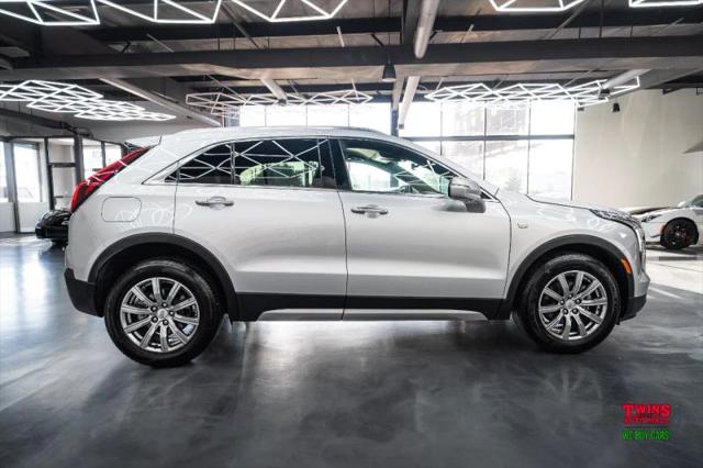 2022 Cadillac XT4 FWD Premium Luxury