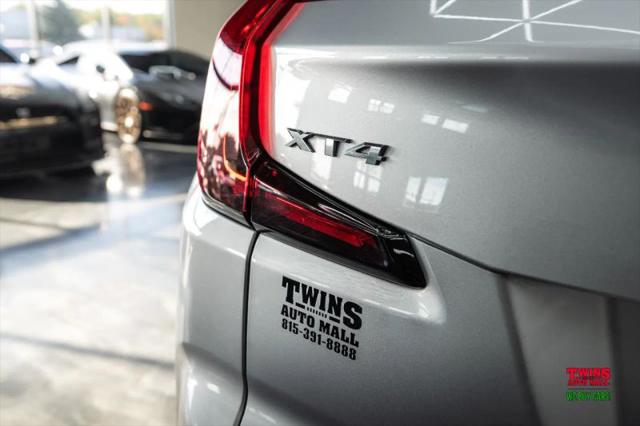 2022 Cadillac XT4 FWD Premium Luxury