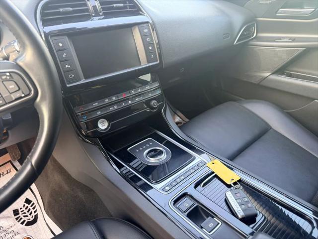 2018 Jaguar XE 25t Premium