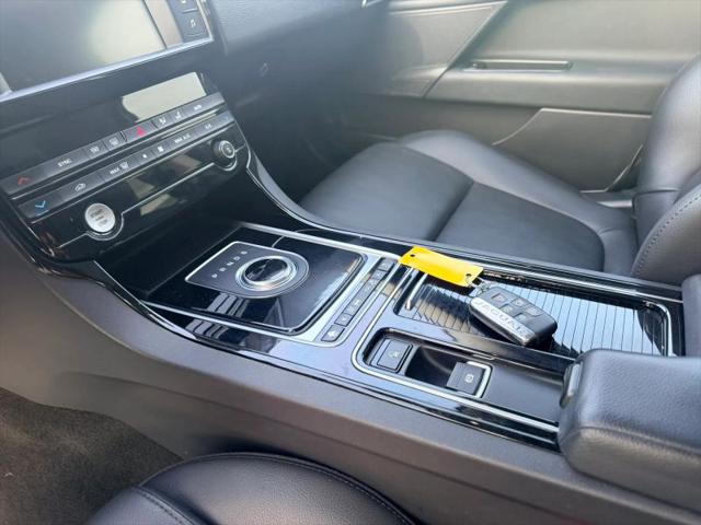 2018 Jaguar XE 25t Premium