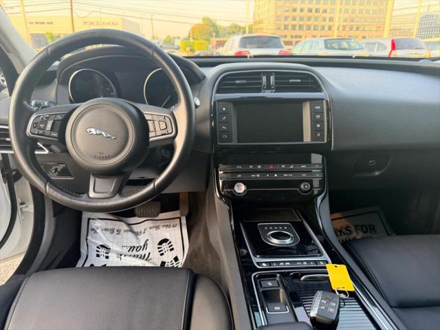 2018 Jaguar XE 25t Premium
