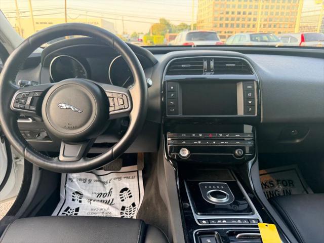2018 Jaguar XE 25t Premium