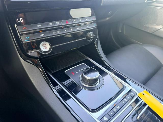 2018 Jaguar XE 25t Premium
