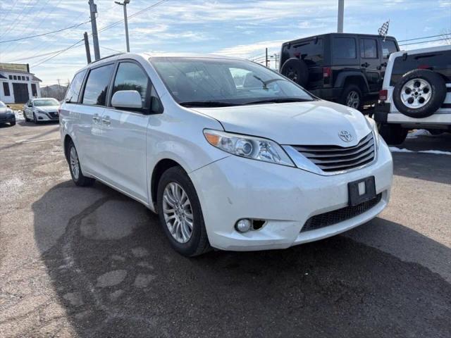 2016 Toyota Sienna XLE Premium 8 Passenger