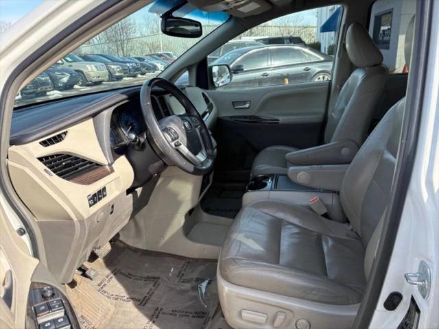 2016 Toyota Sienna XLE Premium 8 Passenger