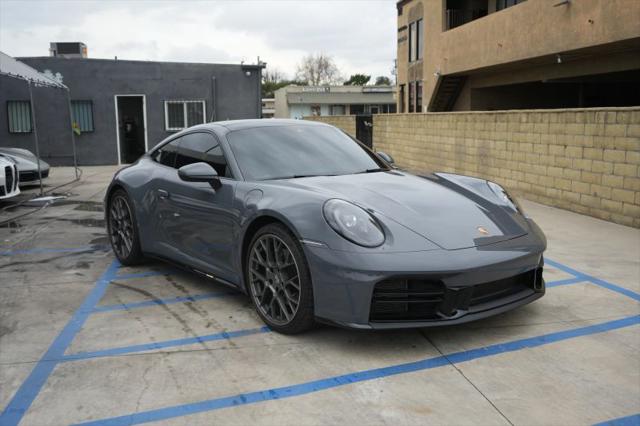 2025 Porsche 911 Carrera
