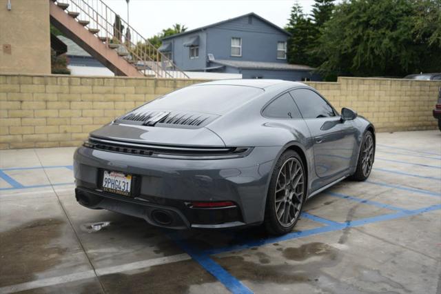 2025 Porsche 911 Carrera