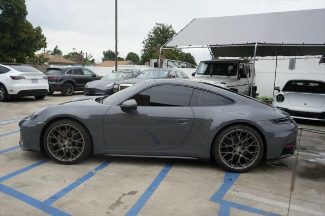 2025 Porsche 911 Carrera