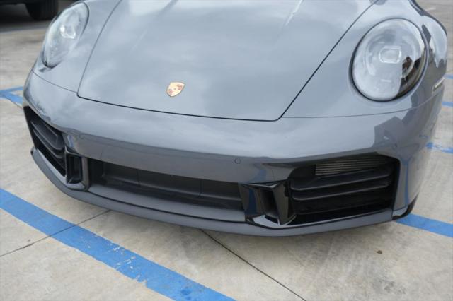 2025 Porsche 911 Carrera