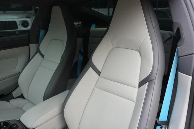 2025 Porsche 911 Carrera
