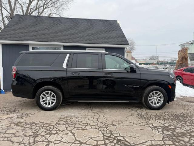 2021 Chevrolet Suburban 4WD LT