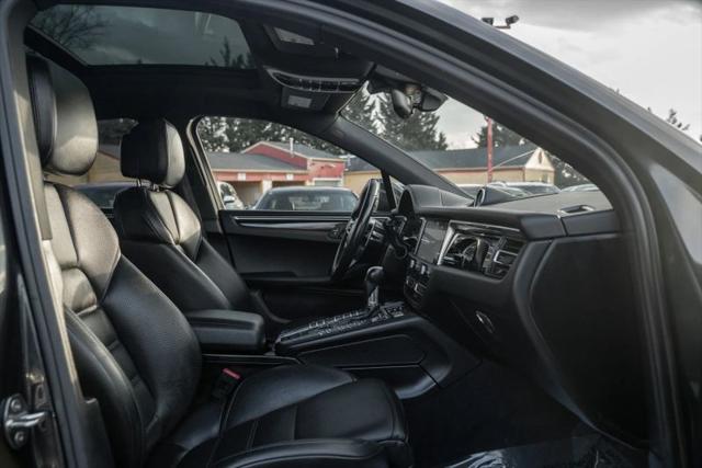 2020 Porsche Macan S