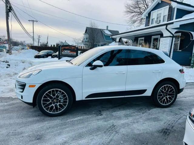 2015 Porsche Macan S