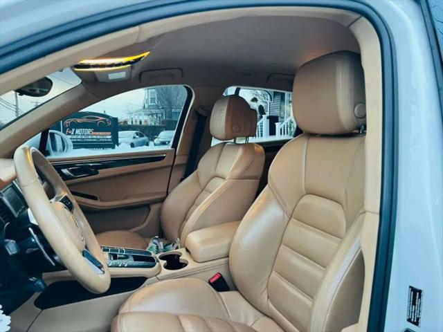 2015 Porsche Macan S