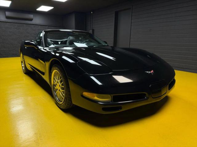 2004 Chevrolet Corvette Base