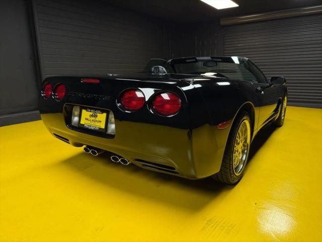 2004 Chevrolet Corvette Base