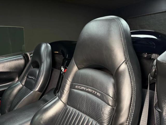 2004 Chevrolet Corvette Base