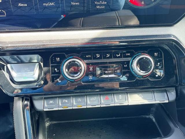 2025 GMC Sierra 1500 4WD Crew Cab Short Box AT4