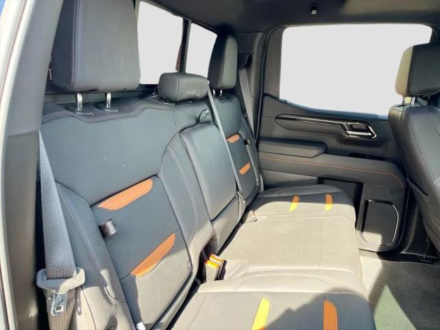2025 GMC Sierra 1500 4WD Crew Cab Short Box AT4