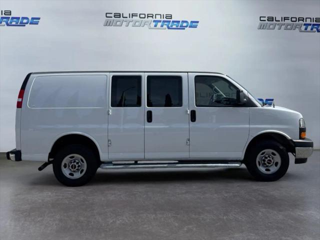 2024 GMC Savana Cargo RWD 2500 Regular Wheelbase Work Van