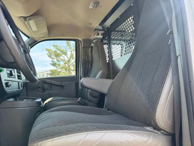 2024 GMC Savana Cargo RWD 2500 Regular Wheelbase Work Van