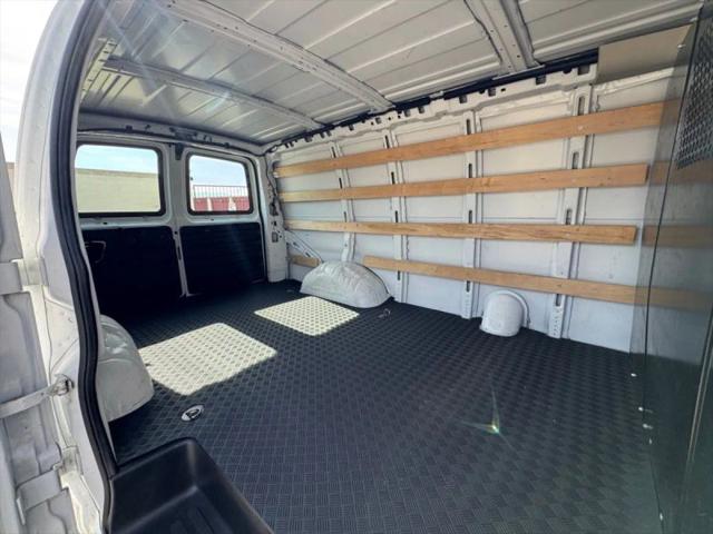 2024 GMC Savana Cargo RWD 2500 Regular Wheelbase Work Van