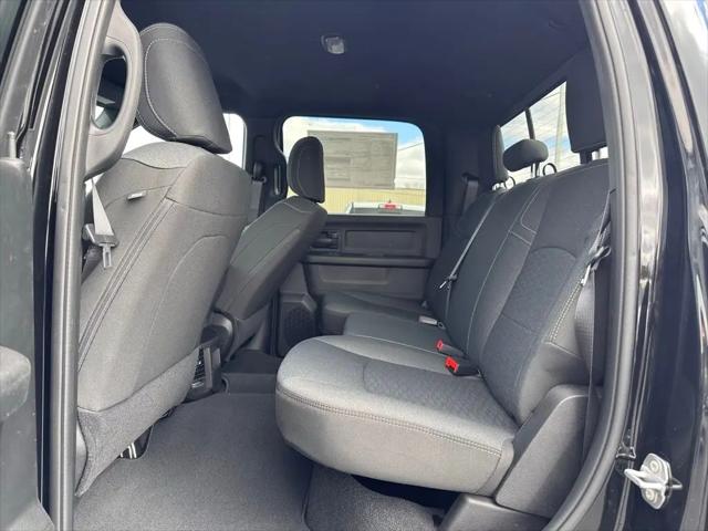 2026 Ram 2500 Black Express Crew Cab 4x4 6'4" Box