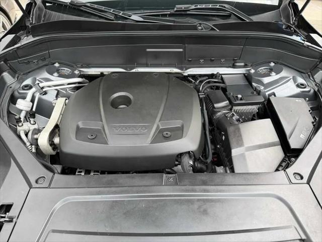 2017 Volvo XC90 T6 Momentum