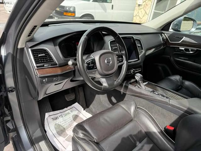 2017 Volvo XC90 T6 Momentum