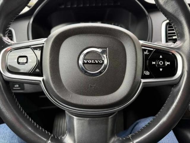 2017 Volvo XC90 T6 Momentum