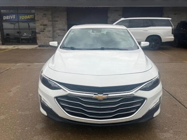 2022 Chevrolet Malibu FWD 1FL