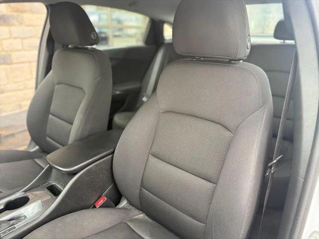 2022 Chevrolet Malibu FWD 1FL