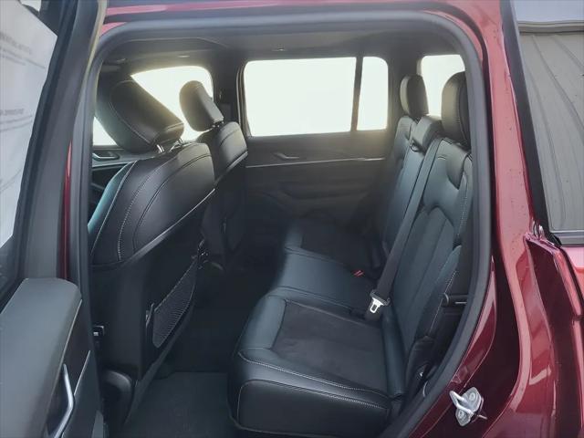 2026 Jeep Grand Cherokee Altitude 4x4