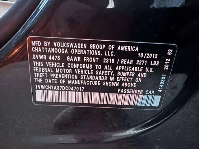 2013 Volkswagen Passat 2.5L SEL Premium