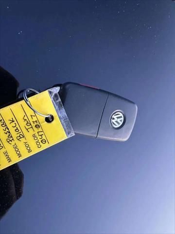 2013 Volkswagen Passat 2.5L SEL Premium