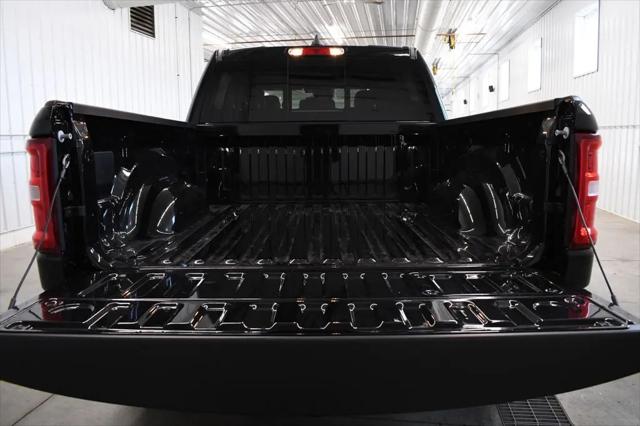 2026 Ram 1500 Laramie Crew Cab 4x4 5'7" Box