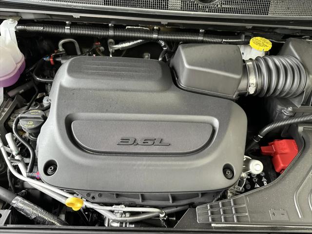 2026 Chrysler Voyager LX