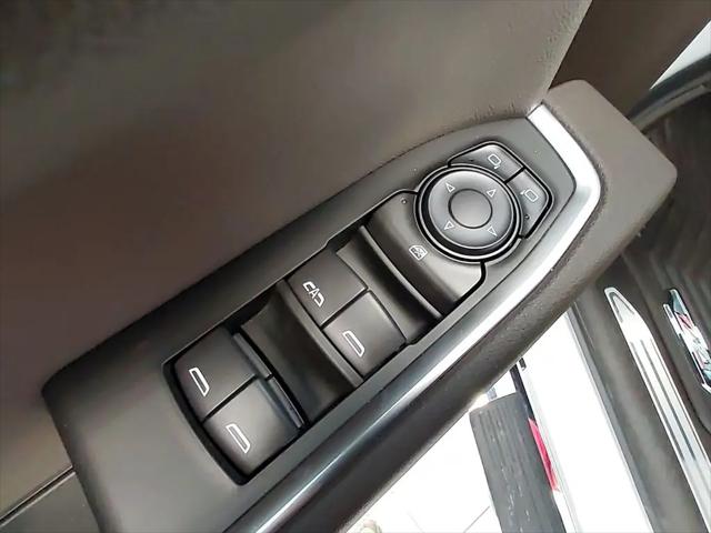 2026 Chevrolet Silverado 1500 4WD Crew Cab Standard Bed LT