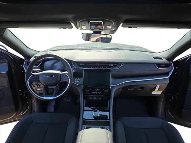 2026 Jeep Grand Cherokee L Altitude 4x4