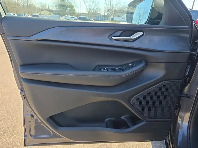 2026 Jeep Grand Cherokee L Altitude 4x4