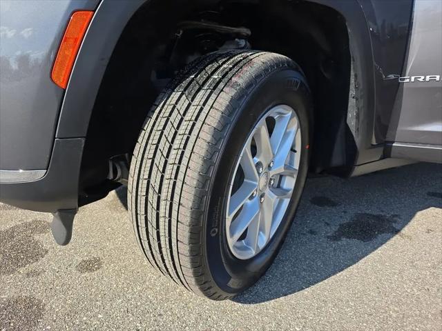 2026 Jeep Grand Cherokee L Altitude 4x4