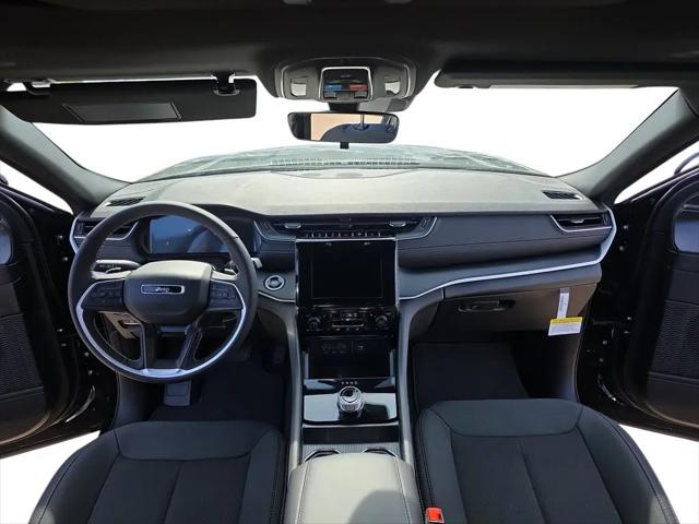 2026 Jeep Grand Cherokee L Altitude 4x4