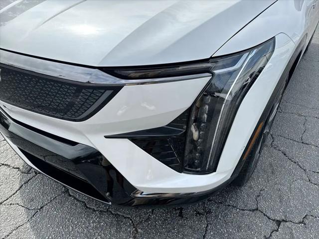 2025 Cadillac iQ Sport 2 AWD