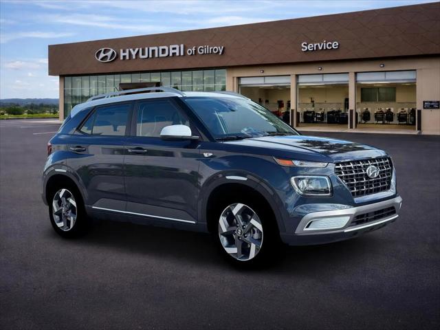 2026 Hyundai Venue SEL w/Two-Tone Roof