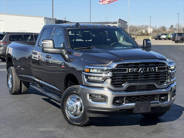 2026 Ram 3500 Tradesman Crew Cab 4x4 8' Box