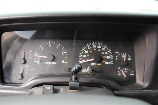 2001 Jeep Cherokee Sport
