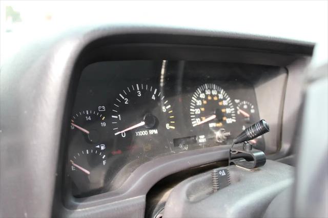 2001 Jeep Cherokee Sport