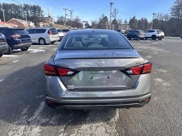 2024 Nissan Altima SV FWD