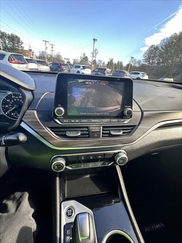 2024 Nissan Altima SV FWD