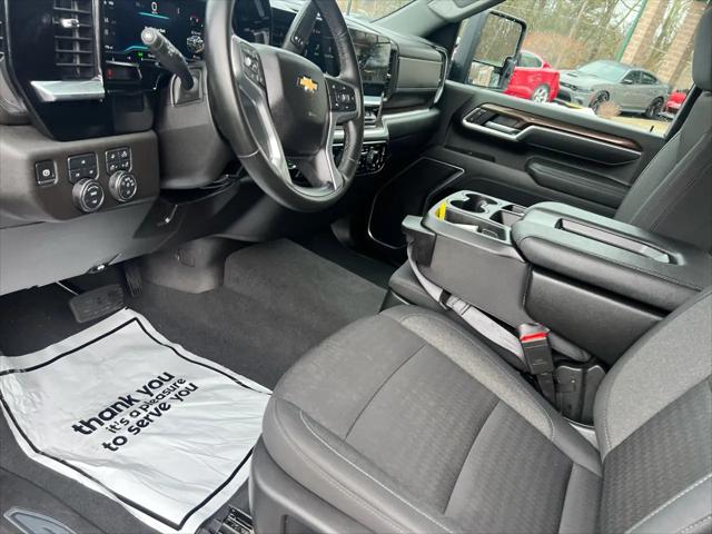 2025 Chevrolet Silverado 2500HD 4WD Crew Cab Long Bed LT